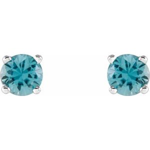 Round 4-Prong Lightweight Stud Earrings - Image 2