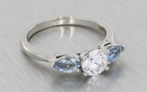 3 stone aquamarine engagement ring - Portfolio
