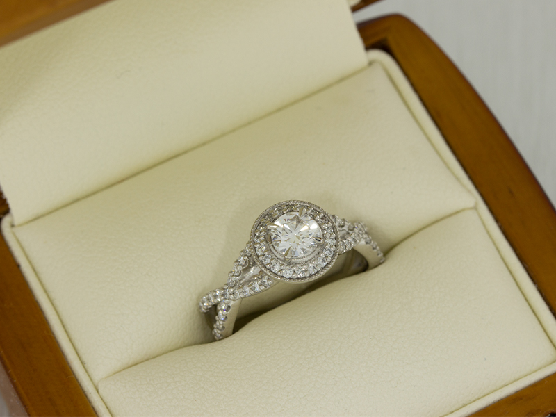 Five Things to Avoid if You Don’t Want to Damage Your Custom Engagement Ring