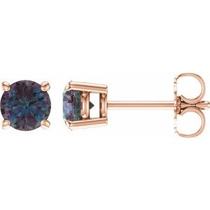 Round 4-Prong Lightweight Stud Earrings