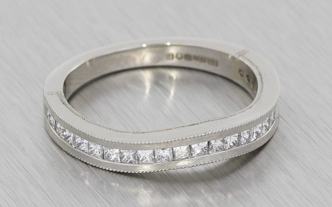 Contemporary vintage fitted wedding band  – Portfolio