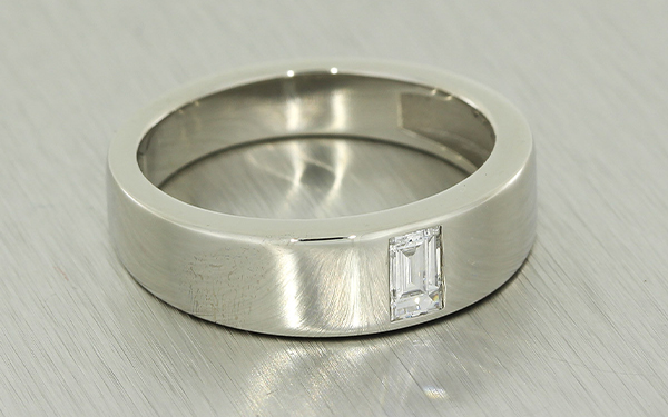 Gents Diamond Platinum Ring