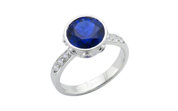 Bespoke contemporary sapphire heirloom ring – Portfolio