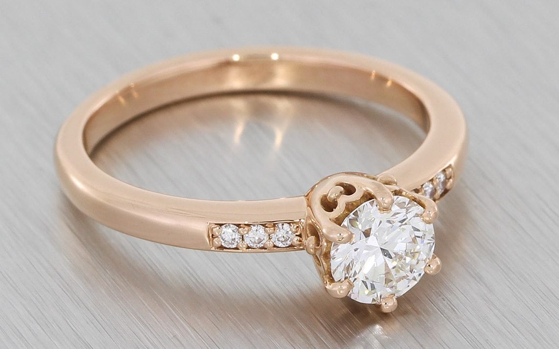 Rose-Gold-Six-Claw-Engagement-Ring-Feature-1