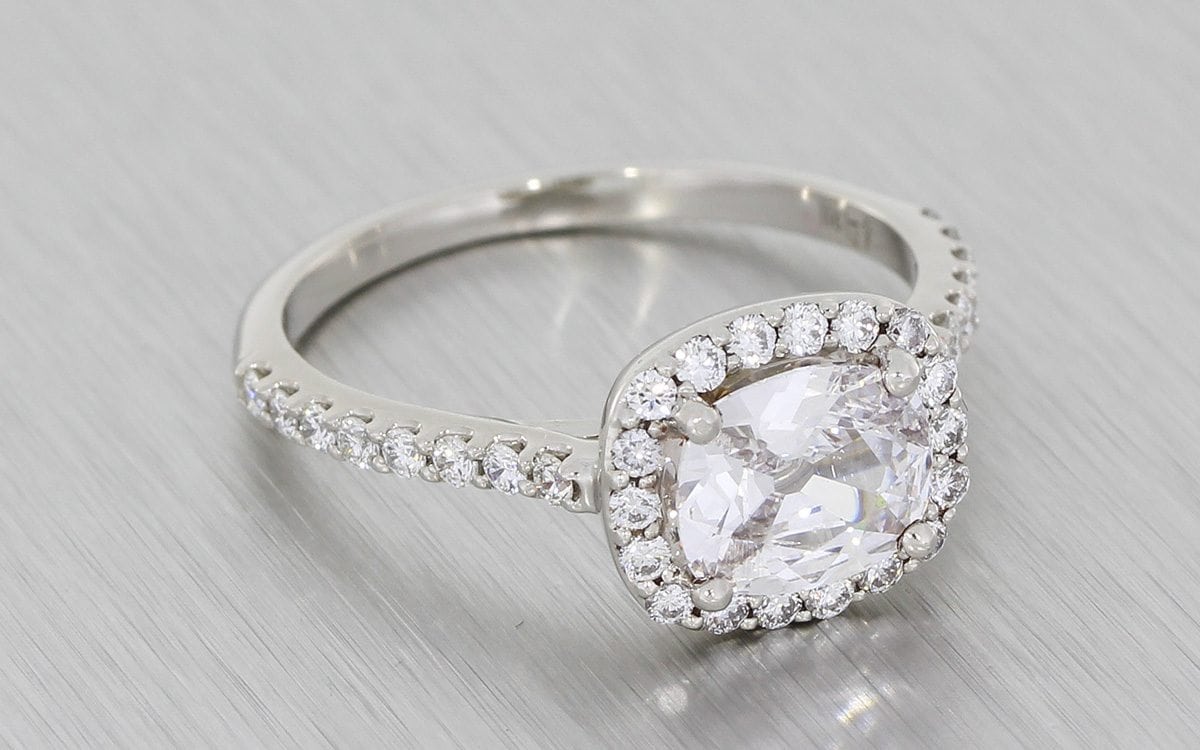 cushion-cut-diamond-halo-ring-Feature-1