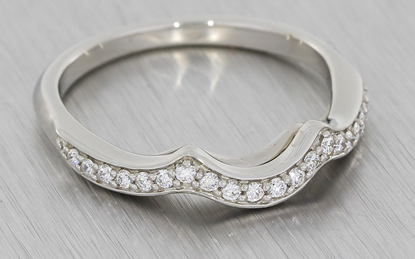 Diamond set shadow band